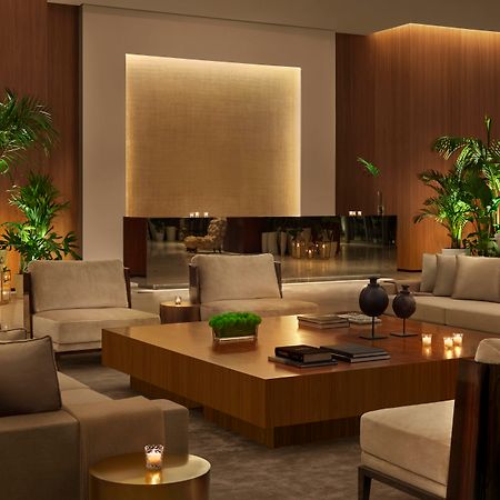 The Abu Dhabi Edition Exteriör bild The lobby of the Mandarin Oriental, Tokyo