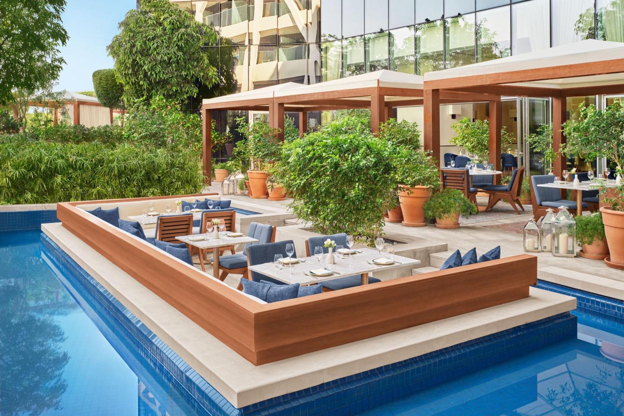 The Abu Dhabi Edition Exteriör bild The Pool at the Westin Athens